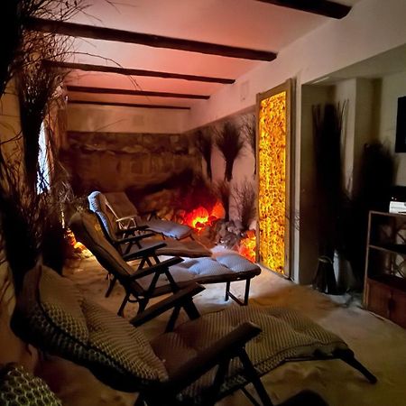 Hotel Krysztal Swieradow-Zdroj Ngoại thất bức ảnh