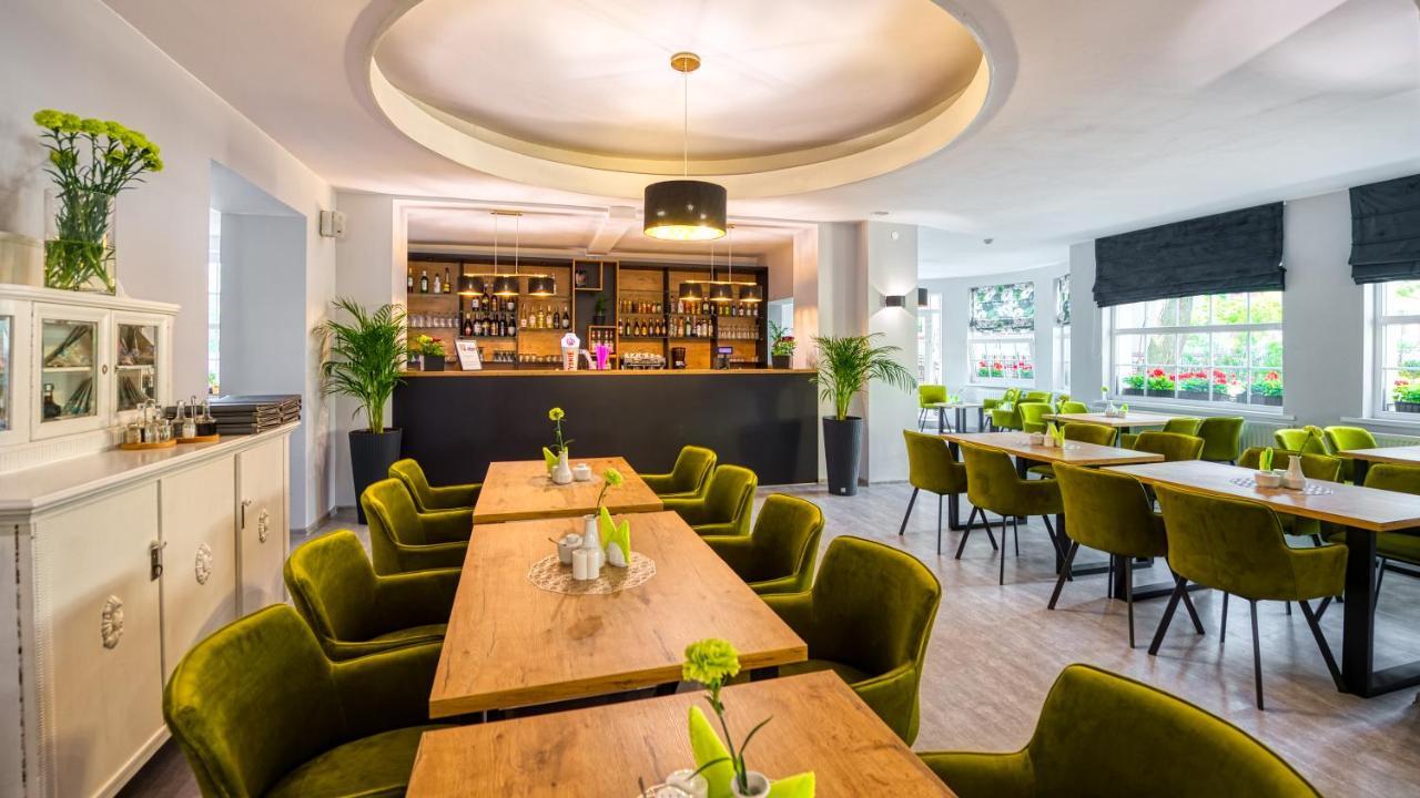Hotel Krysztal Swieradow-Zdroj Ngoại thất bức ảnh