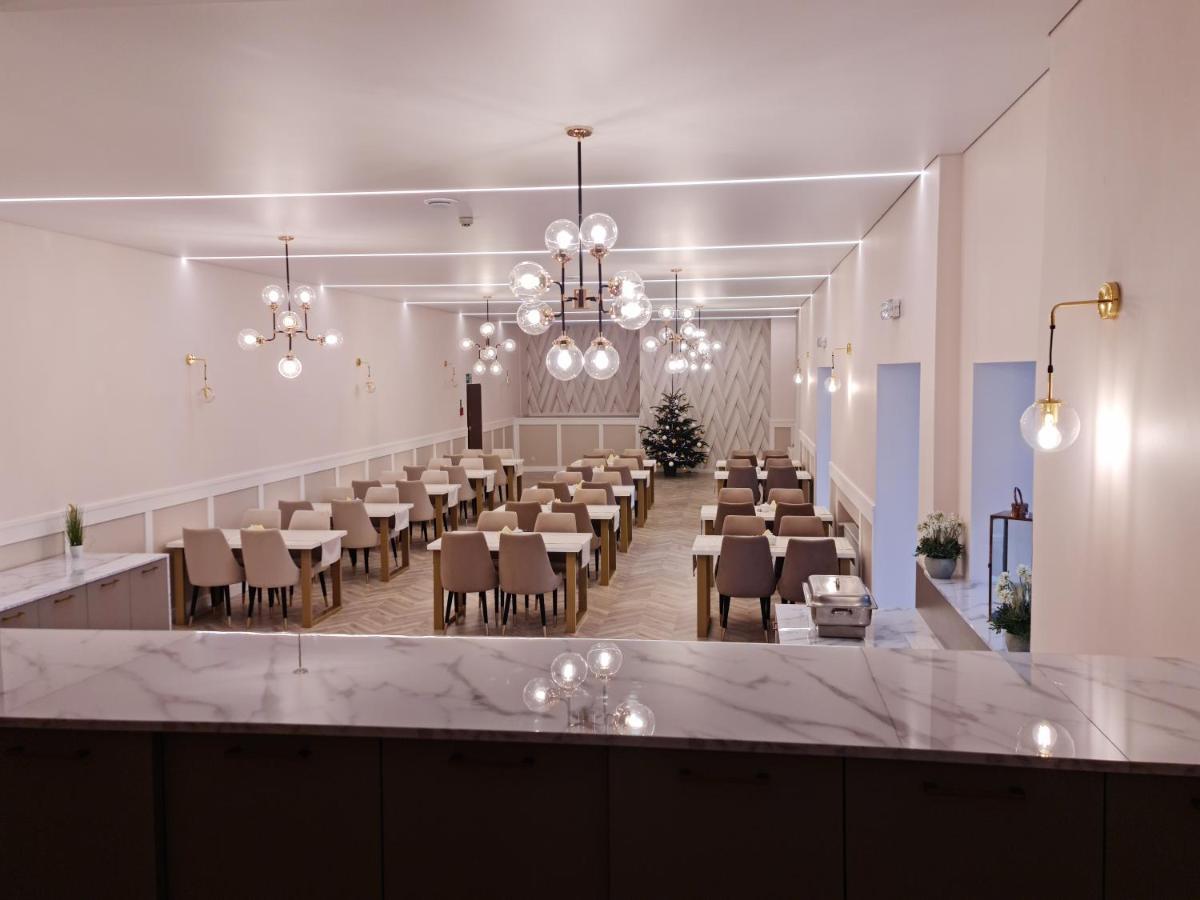 Hotel Krysztal Swieradow-Zdroj Ngoại thất bức ảnh