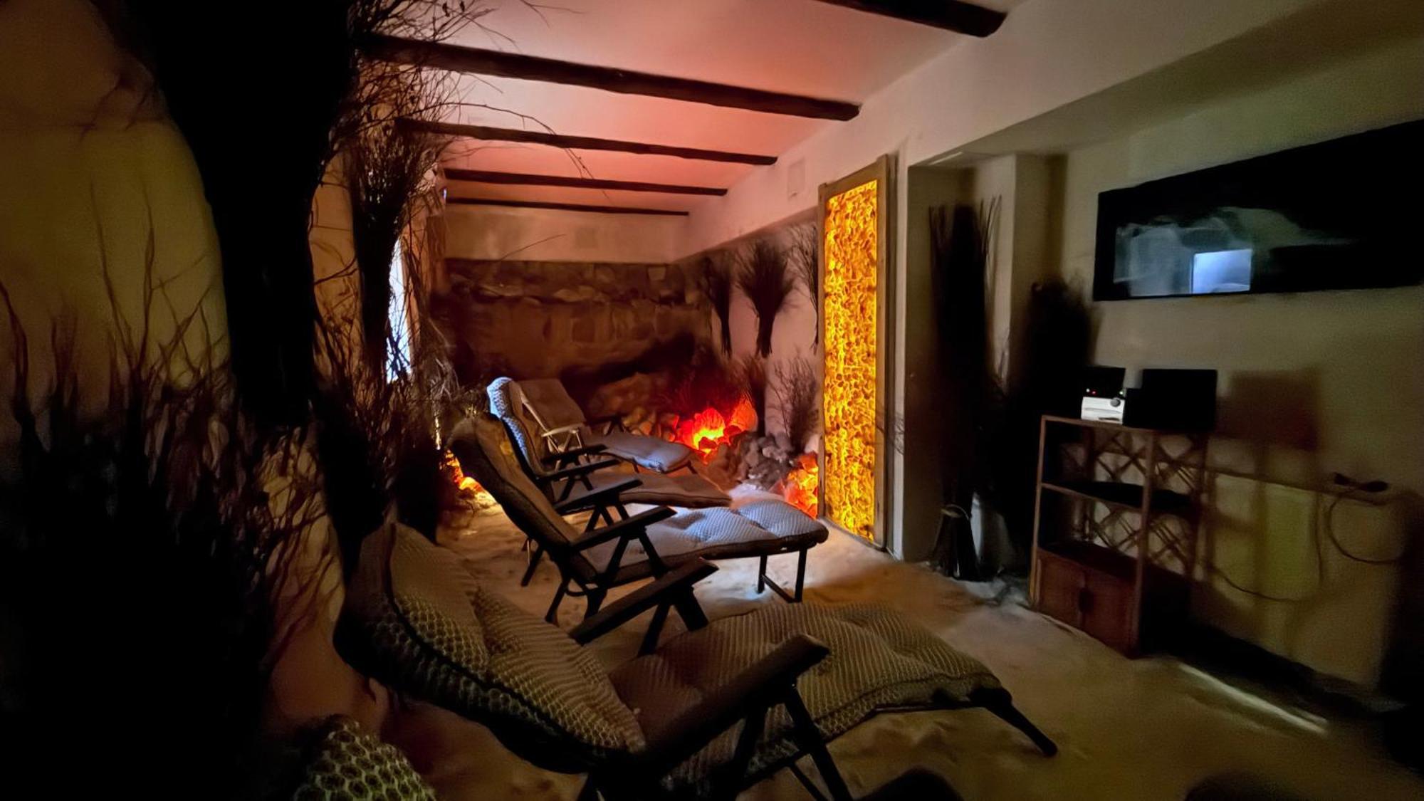 Hotel Krysztal Swieradow-Zdroj Ngoại thất bức ảnh